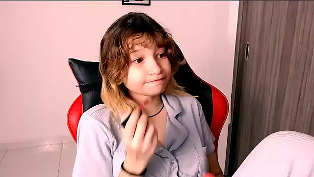 EmuOtori online show from January 14, 12:44 pm