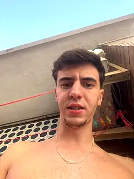 Snapshot of suarezz_ chatting on October 13, 2:17 pm suarezz  online show from October 13, 2:17 pm