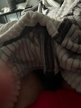 jakeBigCock1905 online show from April 17, 8:28 am