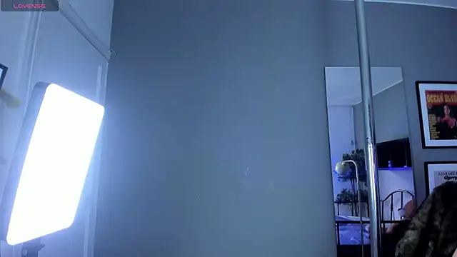 Snapshot of Bayonetta_doll chatting on January 13, 12:54 pm Bayonetta doll online show from January 13, 12:54 pm