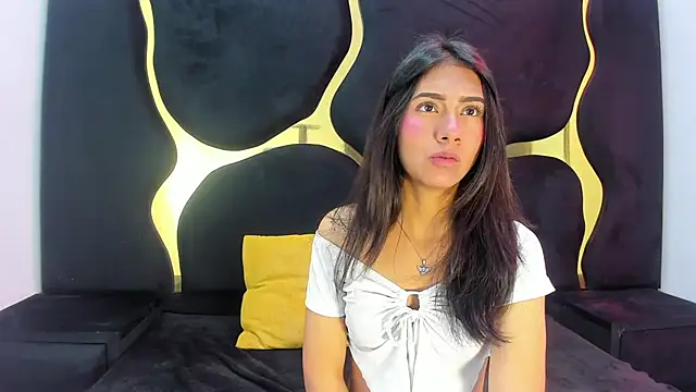 Mia clark18 online show from November 8, 4:18 pm