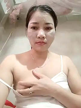 Snapshot of ladzy_sexy chatting on November 16, 6:52 am ladzy sexy online show from November 16, 6:52 am