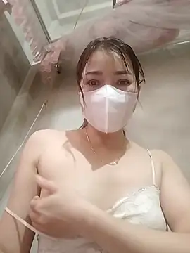 Snapshot of ladzy_sexy chatting on November 23, 6:57 am ladzy sexy online show from November 23, 6:57 am