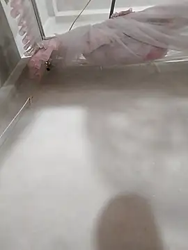 Snapshot of ladzy_sexy chatting on November 29, 1:47 pm ladzy sexy online show from November 29, 1:47 pm