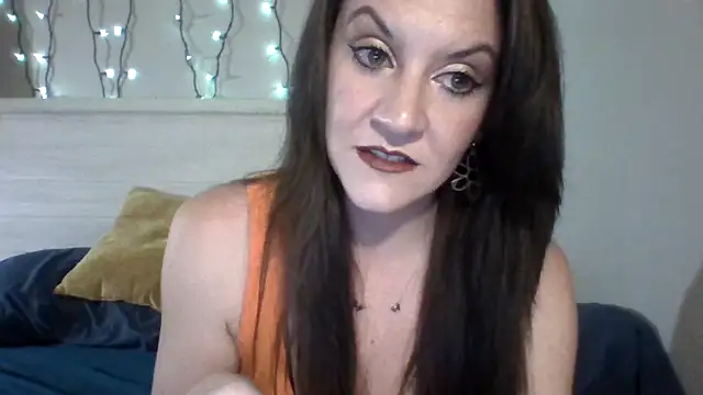 easy briezy online show from December 1, 3:22 am