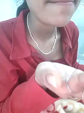 Snapshot of Mahi677 chatting on February 6, 4:39 am Mahi677 online show from February 6, 4:39 am