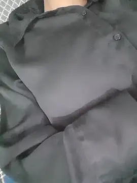 Snapshot of Mahi677 chatting on February 28, 4:24 am Mahi677 online show from February 28, 4:24 am