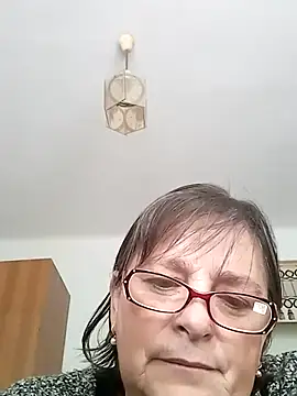 Snapshot of MilaCold5443 chatting on October 27, 7:23 am MilaCold5443 online show from October 27, 7:23 am