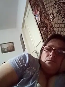 Snapshot of MilaCold5443 chatting on November 28, 1:30 am MilaCold5443 online show from November 28, 1:30 am