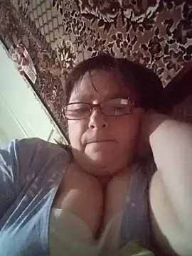 Snapshot of MilaCold5443 chatting on December 18, 4:46 pm MilaCold5443 online show from December 18, 4:46 pm