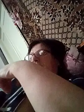 MilaCold5443 online show from March 28, 7:02 pm