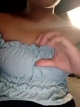 hello-cute online show from October 17, 3:53 am