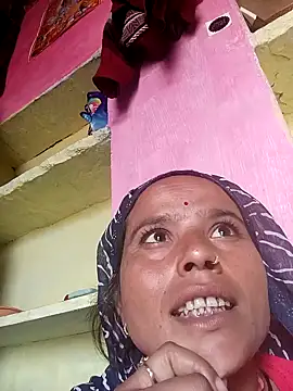 Snapshot of Cut_itri845 chatting on November 2, 6:16 am Cut itri845 online show from November 2, 6:16 am