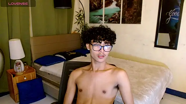 AsianCarl online show from October 28, 1:25 pm