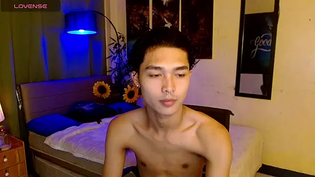 AsianCarl online show from November 8, 3:01 pm