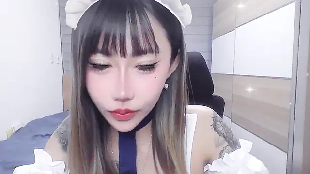 Snapshot of j20907085 chatting on October 12, 12:37 pm j20907085 online show from October 12, 12:37 pm