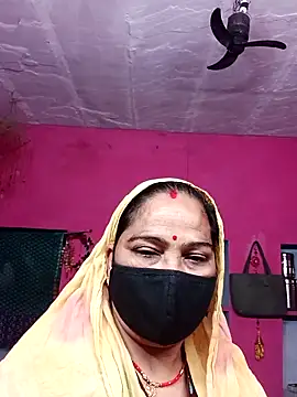 Snapshot of Ut_kanchna chatting on November 14, 12:53 am Ut kanchna online show from November 14, 12:53 am