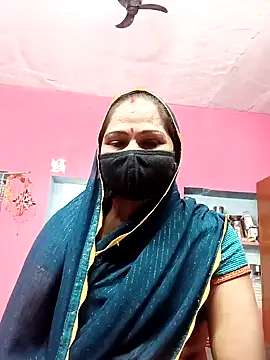 Snapshot of Ut_kanchna chatting on November 23, 10:04 am Ut kanchna online show from November 23, 10:04 am