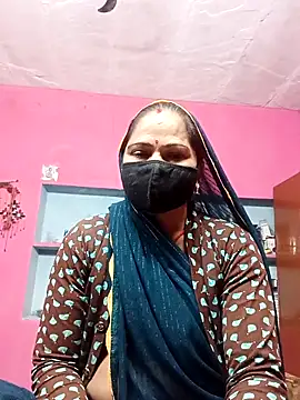 Snapshot of Ut_kanchna chatting on November 23, 11:37 pm Ut kanchna online show from November 23, 11:37 pm