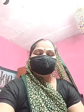 Snapshot of Ut_kanchna chatting on December 14, 2:44 pm Ut kanchna online show from December 14, 2:44 pm