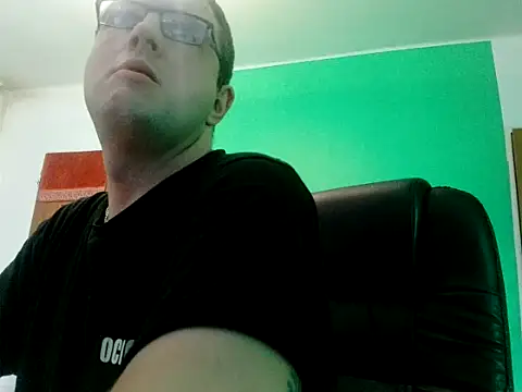 SexiDevil3 online show from October 19, 8:15 am