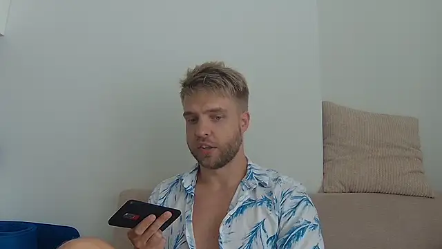 Sweetie Natasha online show from April 4, 7:50 am