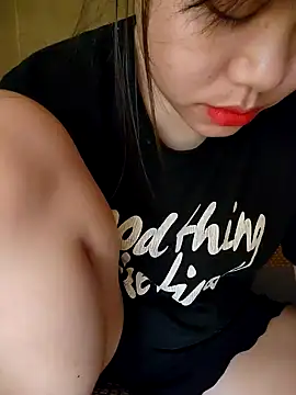 Snapshot of Misu-u chatting on October 10, 6:56 am Misu-u online show from October 10, 6:56 am