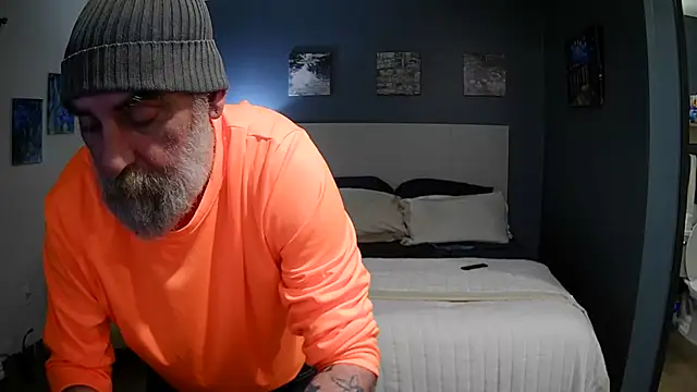 Snapshot of Fuck-Buddy-4U chatting on October 14, 10:38 am Fuck-Buddy-4U online show from October 14, 10:38 am