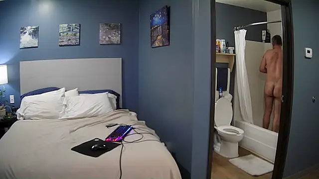 Snapshot of Fuck-Buddy-4U chatting on October 29, 11:06 pm Fuck-Buddy-4U online show from October 29, 11:06 pm