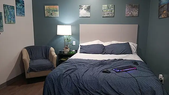 Snapshot of Fuck-Buddy-4U chatting on November 9, 12:14 pm Fuck-Buddy-4U online show from November 9, 12:14 pm