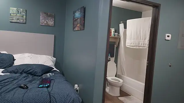 Snapshot of Fuck-Buddy-4U chatting on November 14, 12:31 am Fuck-Buddy-4U online show from November 14, 12:31 am