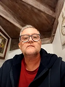 macdut67 online show from October 10, 4:17 pm