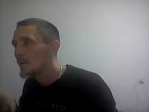 Snapshot of Twolatte chatting on December 16, 6:46 pm Twolatte online show from December 16, 6:46 pm