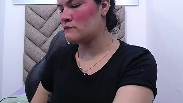 Snapshot of navani_onella chatting on October 15, 11:21 am navani onella online show from October 15, 11:21 am