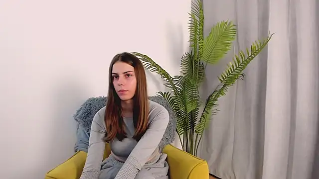 Snapshot of ElaineRothwell chatting on October 11, 3:21 pm ElaineRothwell online show from October 11, 3:21 pm