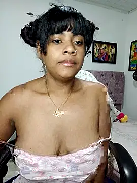 vannesitha25 online show from January 9, 11:06 pm