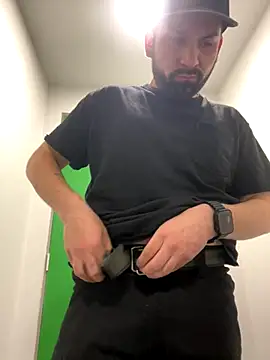 Snapshot of Nasho172737 chatting on November 26, 5:25 pm Nasho172737 online show from November 26, 5:25 pm