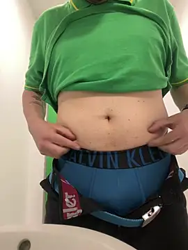 Snapshot of Nasho172737 chatting on January 12, 3:50 pm Nasho172737 online show from January 12, 3:50 pm