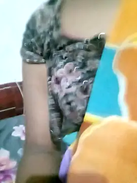 Sexy Riya Bhabhi online show from November 2, 5:43 am