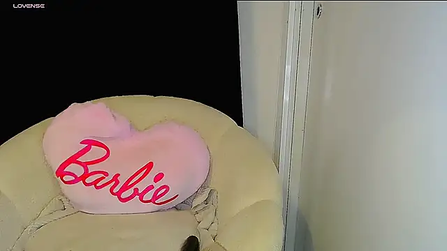 Horny beautyyy online show from February 20, 3:45 pm