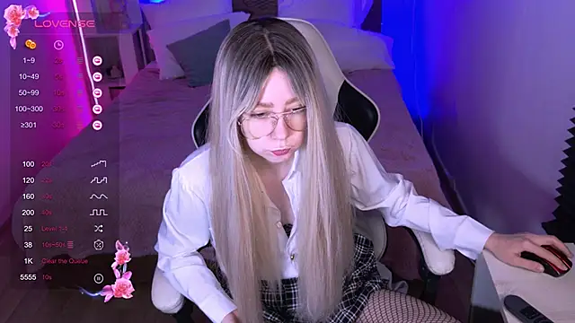 sofiisun online show from October 30, 2:13 am