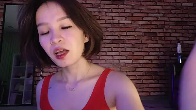 saya li1 online show from November 3, 9:38 pm