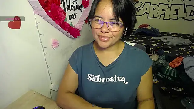 Miss  kendra  online show from June 22, 12:45 am