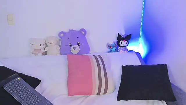 LucieAngels online show from March 27, 9:53 am