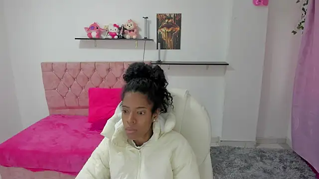 Snapshot of thianahorny chatting on January 12, 12:10 pm thianahorny online show from January 12, 12:10 pm