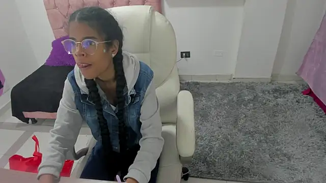 Snapshot of thianahorny chatting on January 16, 11:14 am thianahorny online show from January 16, 11:14 am