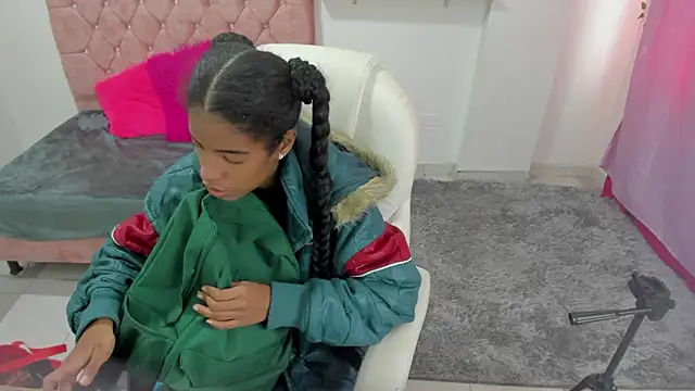 Snapshot of thianahorny chatting on February 2, 2:16 pm thianahorny online show from February 2, 2:16 pm