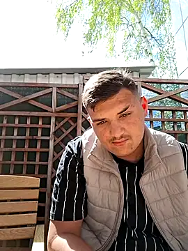 Denis dns2024 online show from April 24, 11:45 am