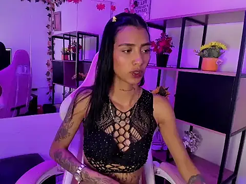 KarlaSlutSkinny   online show from February 5, 8:57 pm