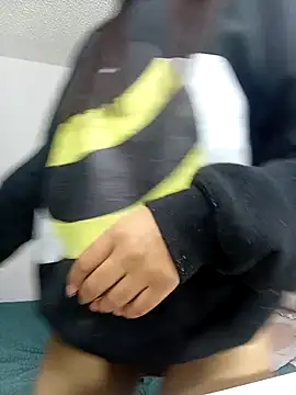 Snapshot of MeganHillss chatting on October 9, 4:21 am MeganHillss online show from October 9, 4:21 am